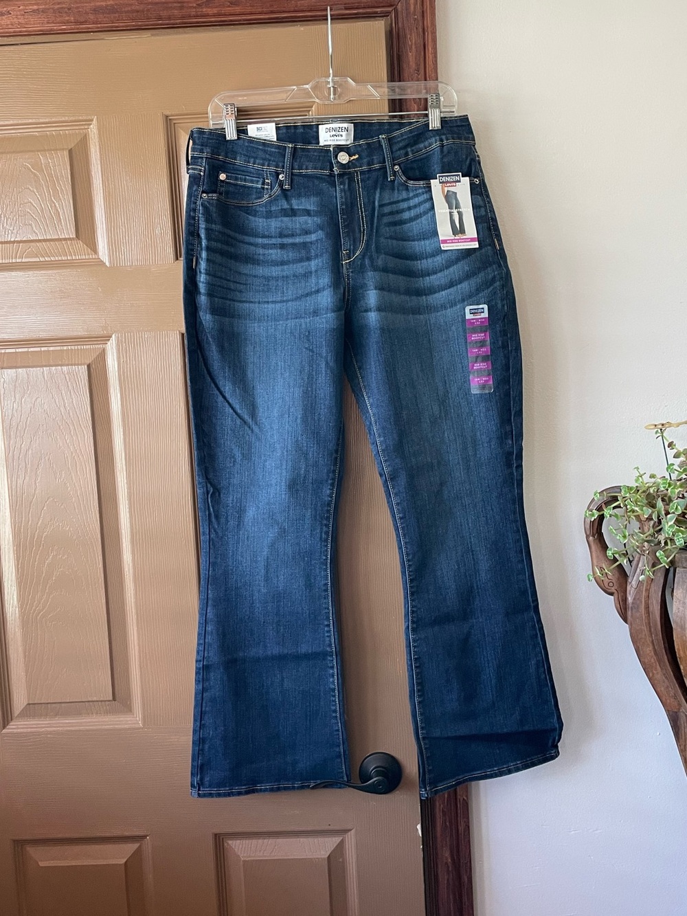 NWT Levi's Denizen Dark Blue Bootcut